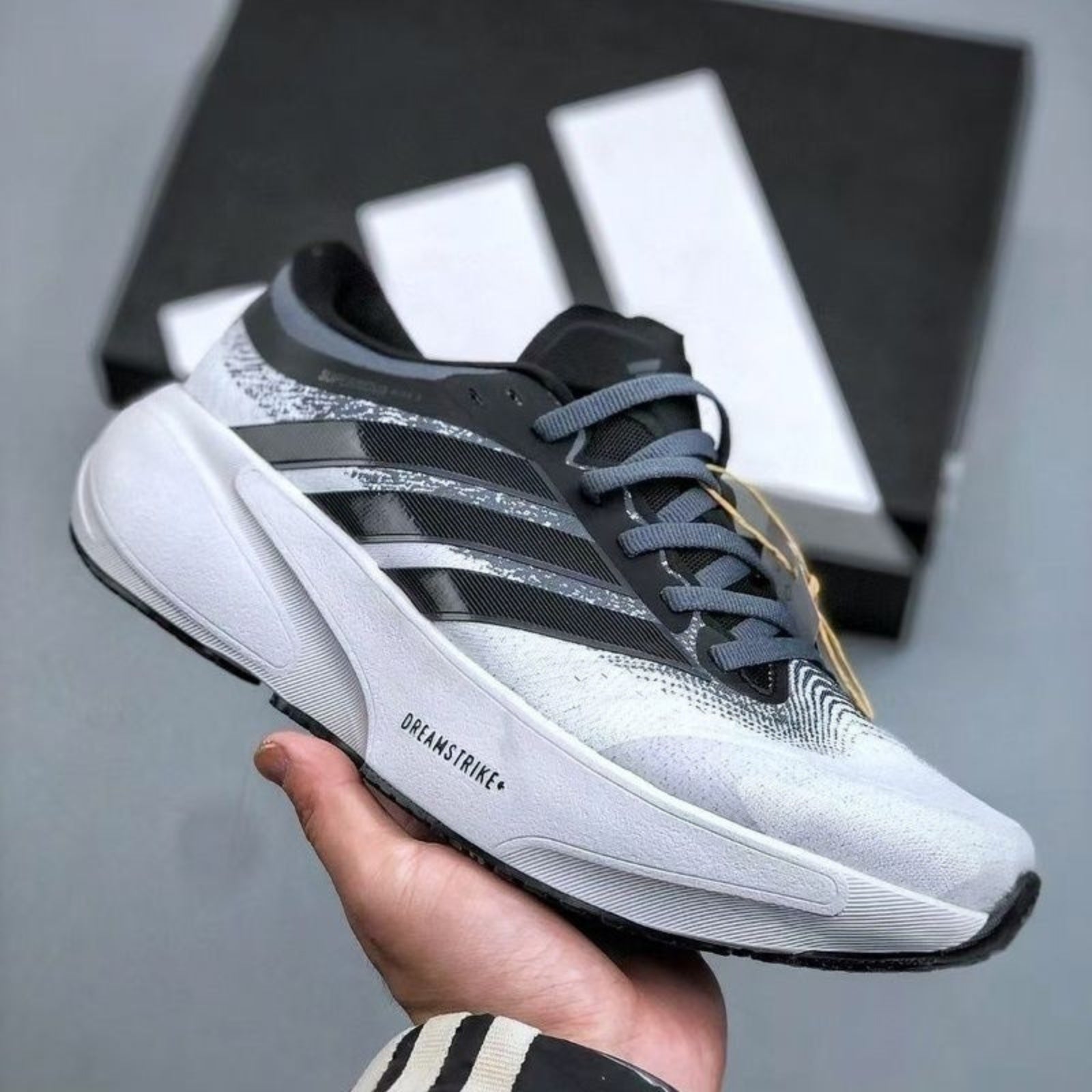 Adidas Clifton 9 ShockFlex Shoes