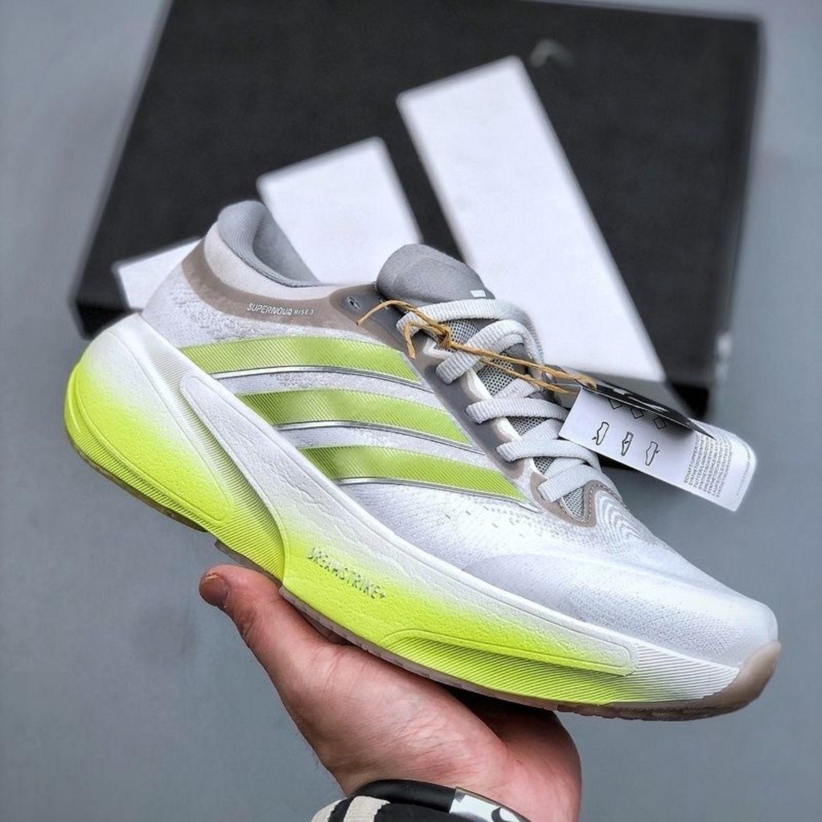 Adidas Clifton 9 ShockFlex Shoes